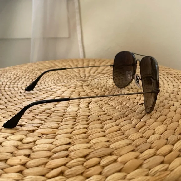 Ray-Ban Dark Gray Aviator Sunglasses